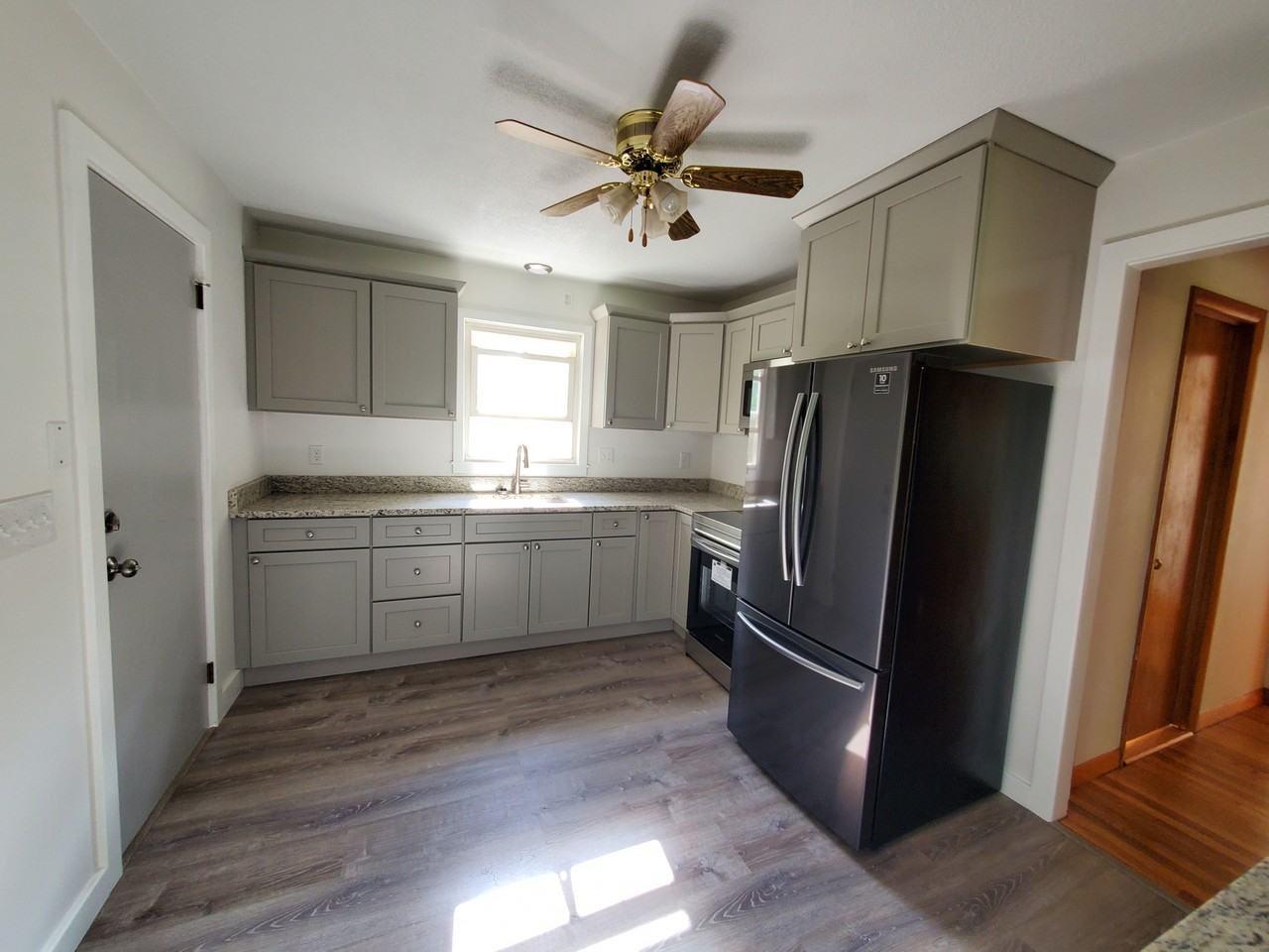 1 Avon Dr #3AVONAVE - Photo 6 of 18