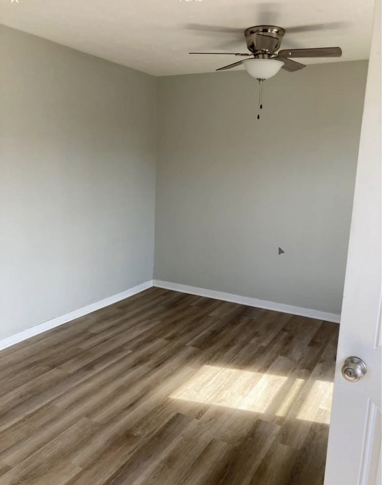 221 1st St Nw #NA - Photo 3 of 10