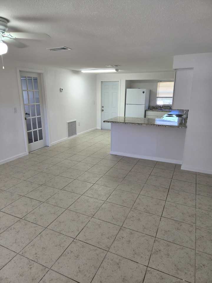 2749 17th St #NA - Photo 6 of 12