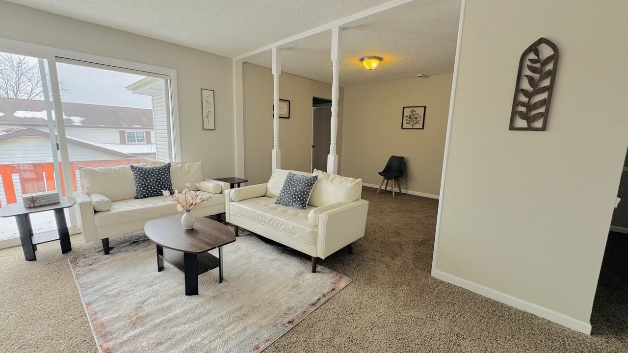 2363 Cove Dr #NA - Photo 5 of 11