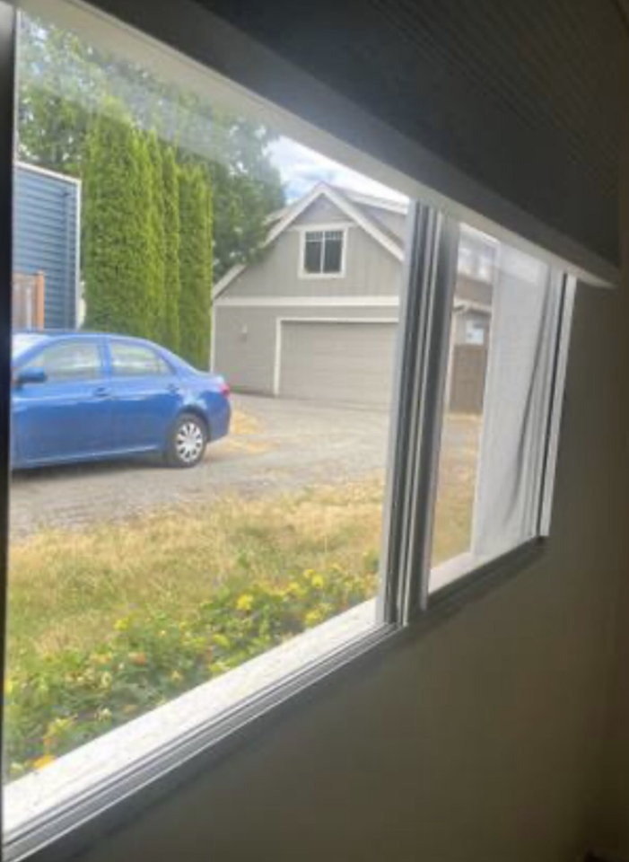 127 1/2 14th Ave #B - Photo 2 of 8