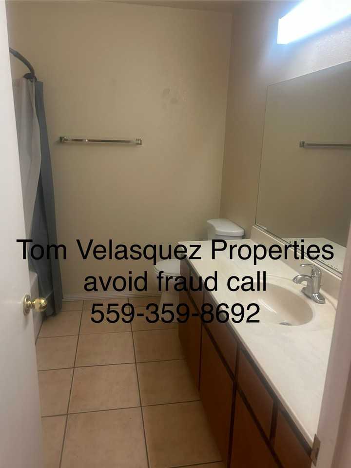 340 S Kessing St #A - Photo 7 of 10