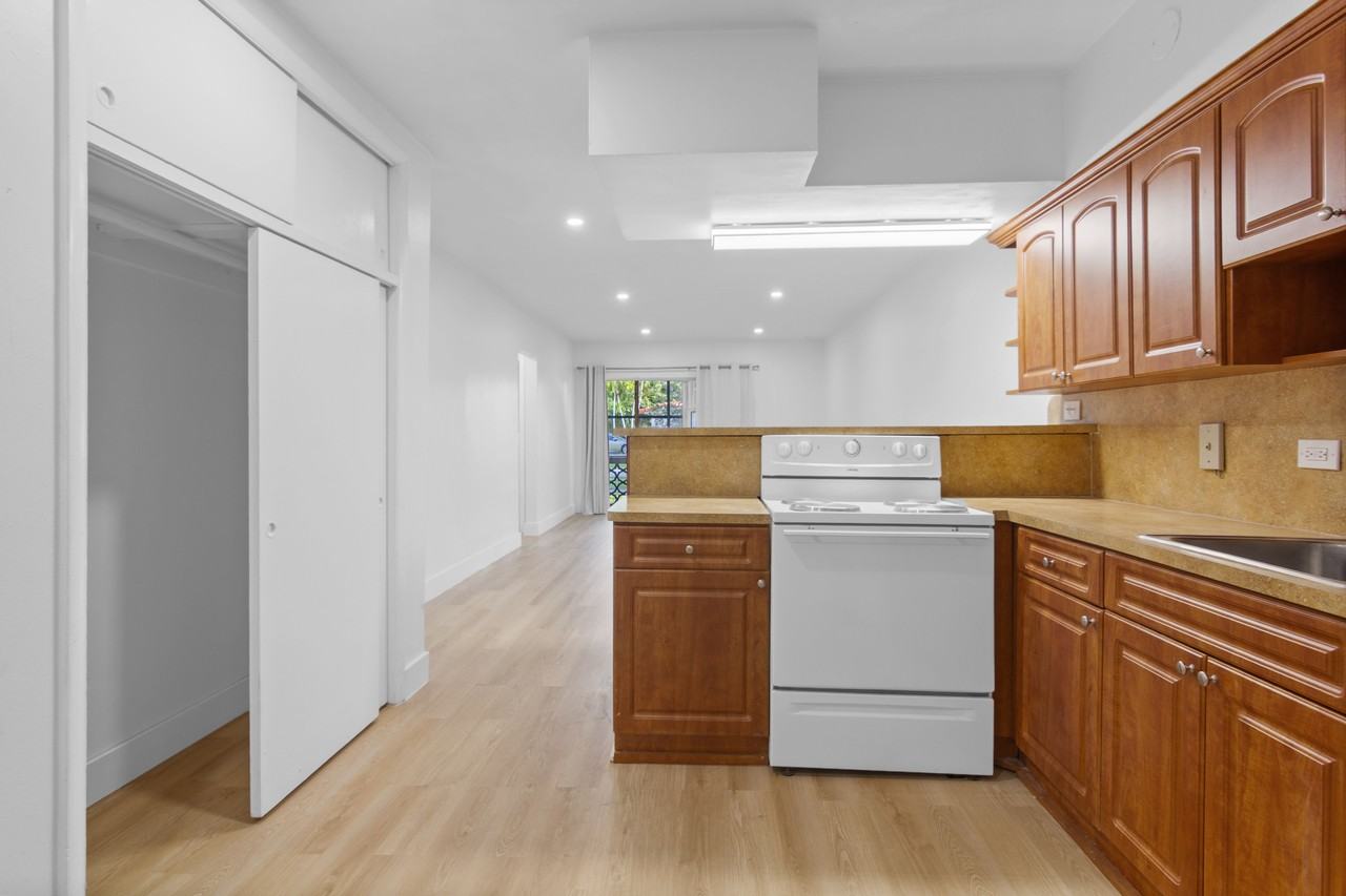 6580 Santona St #A - Photo 3 of 14