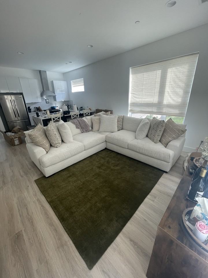 2614 N Carroll Ave #101 - Photo 3 of 3