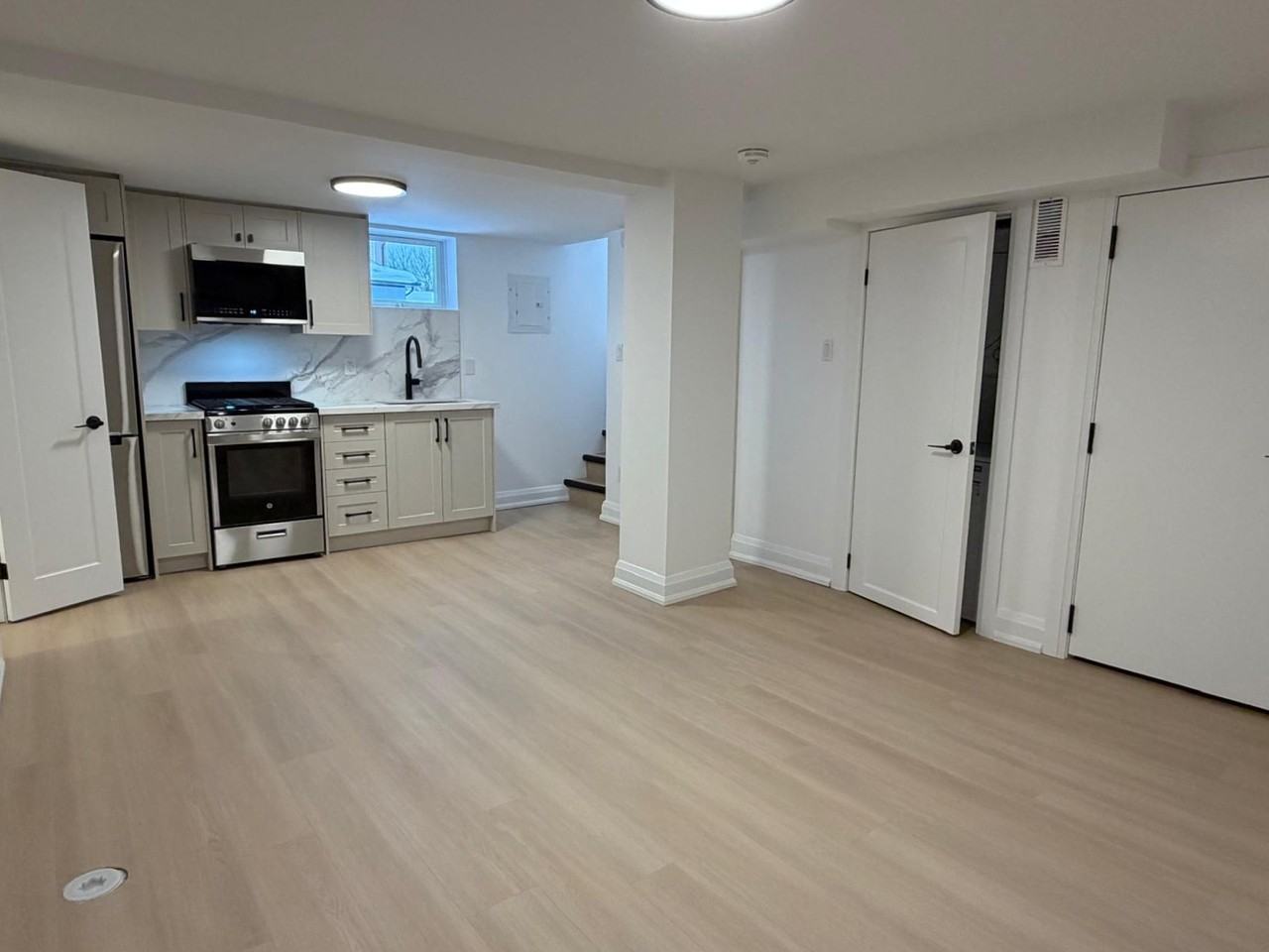 468 Lauder Avenue - Photo 7 of 17