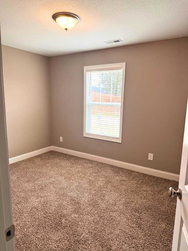 7314 Woodpecker Way #NA - Photo 3 of 9