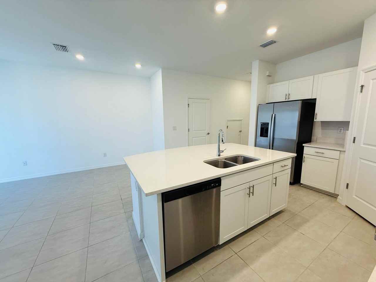 2264 Paravane Way - Photo 7 of 30