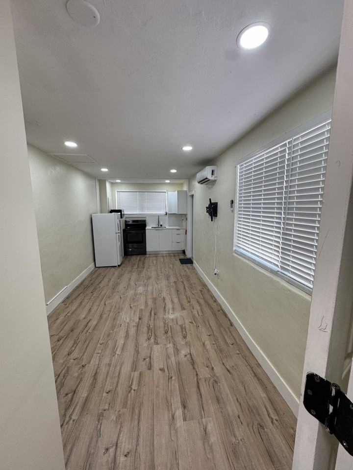 664 Colson Dr #1 - Photo 2 of 10