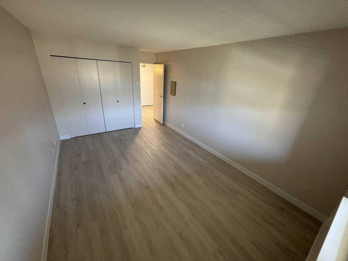 1670 56 Street #405 - Photo 3 of 11