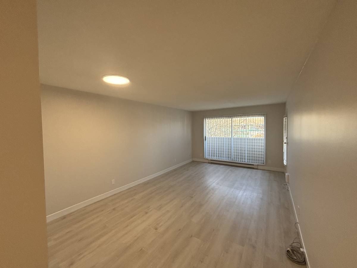 1670 56 Street #405 - Photo 4 of 11