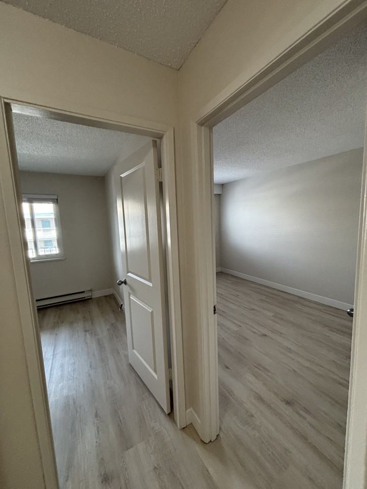 4800 Harbour Stroll #4924 - Photo 3 of 11