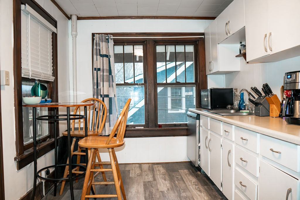 114 7th St #2 - Photo 5 of 18