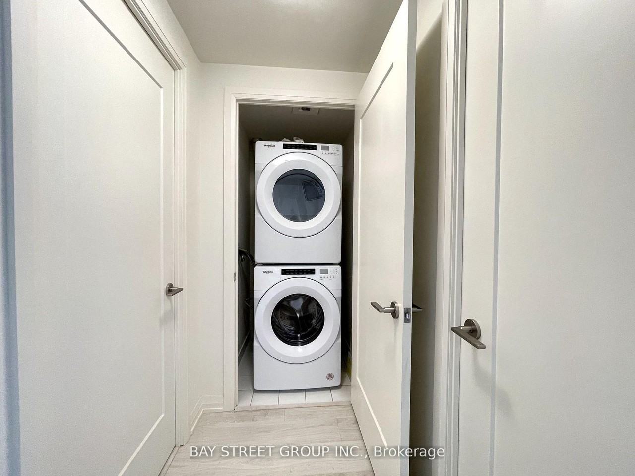9000 Jane Street - Photo 8