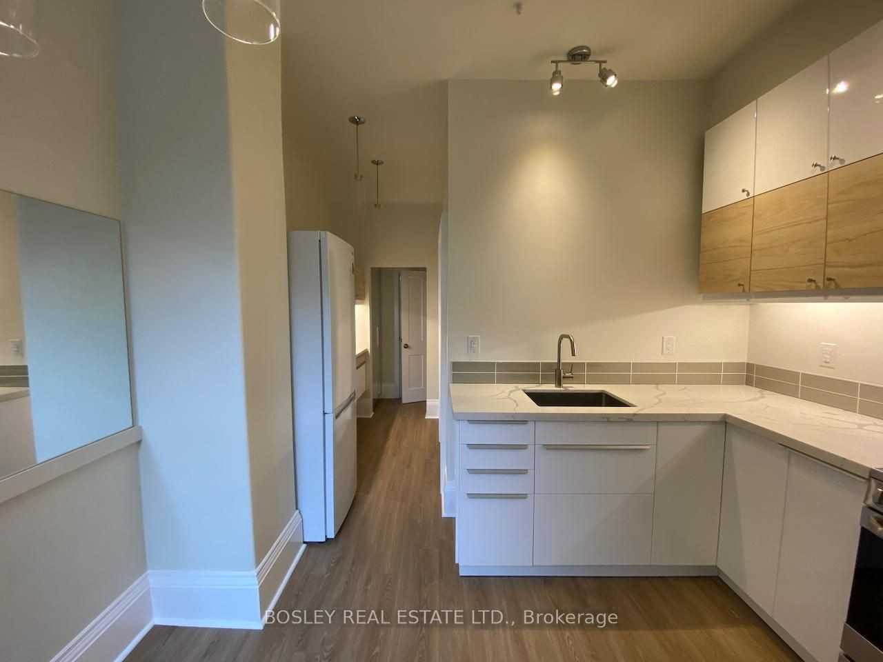 988 Queen Street West #2nd Floor - Photo 4 of 8