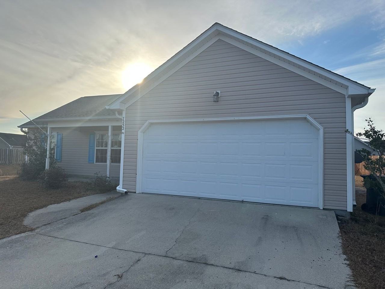 7252 Woodhall Dr - Photo 2 of 4