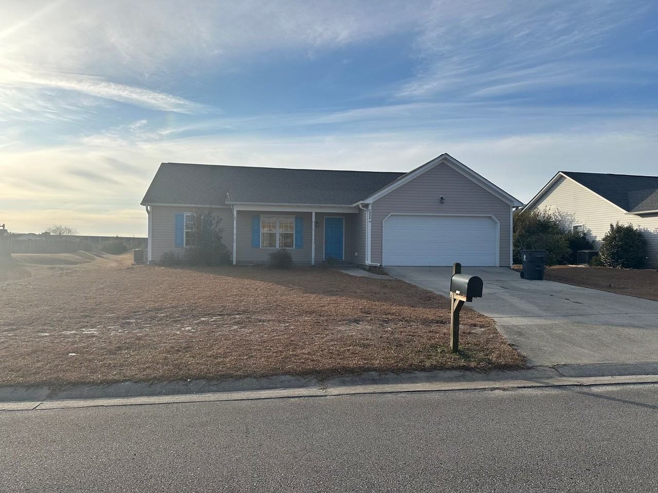 7252 Woodhall Dr - Photo 3 of 4