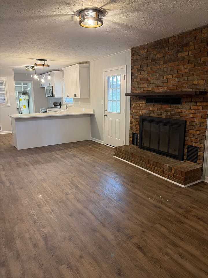 4037 Compton Cir - Photo 6 of 22