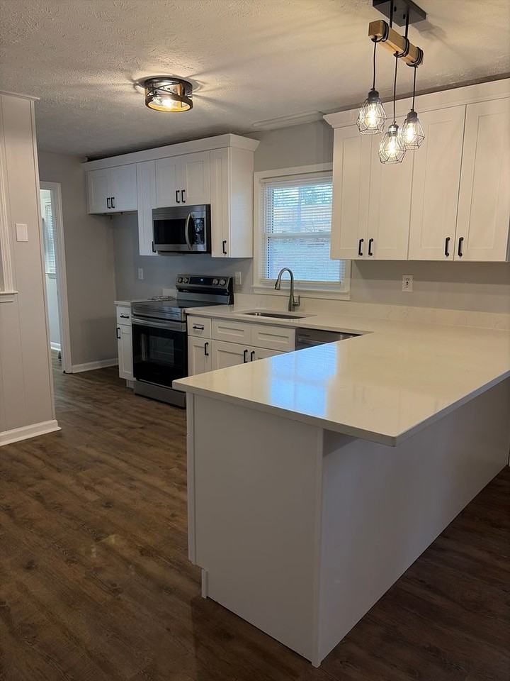 4037 Compton Cir - Photo 7 of 22