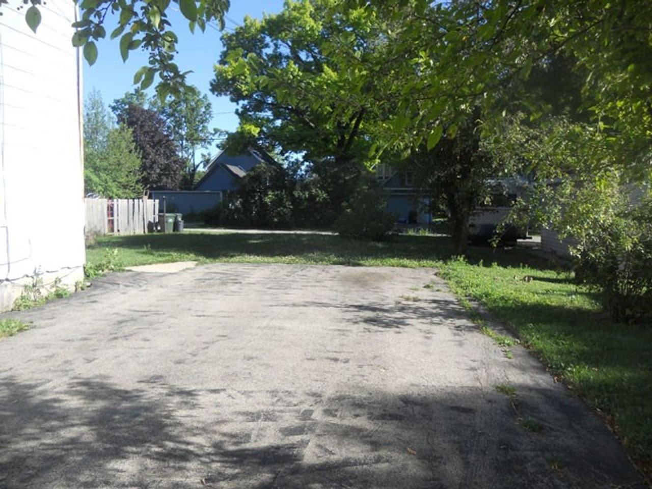 205 1/2 Park St - Photo 2 of 10