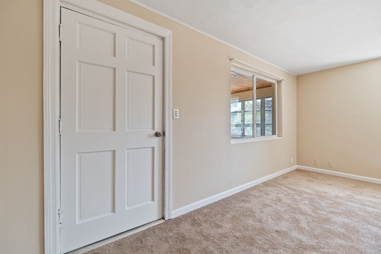 608 Missouri Ave - Photo 7 of 44