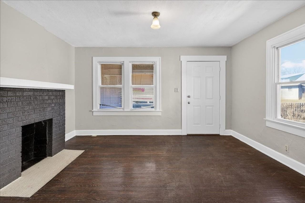 1011 N Lasalle St - Photo 3 of 11