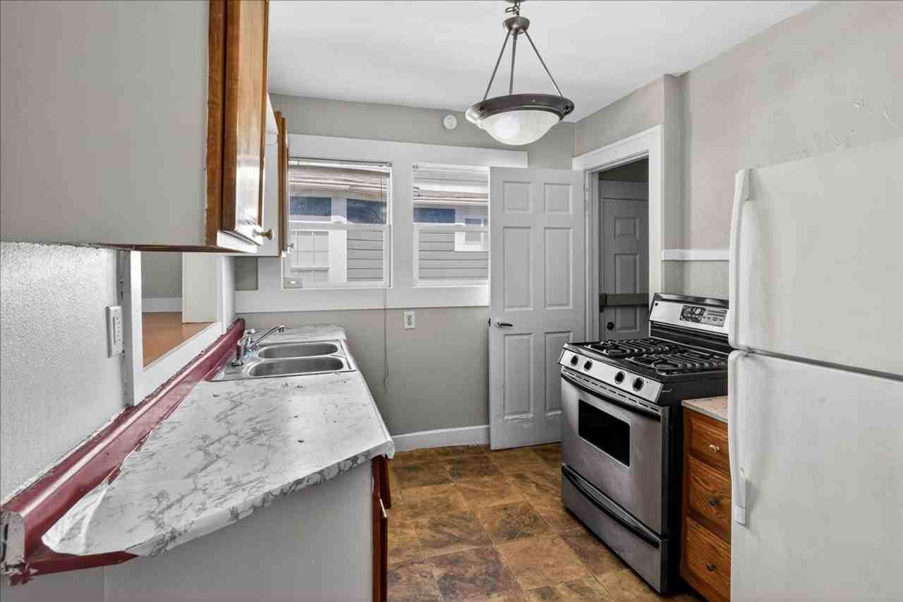 1011 N Lasalle St - Photo 7 of 11