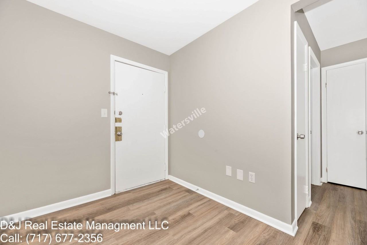 Apartment For Rent - Photo 3 of 22