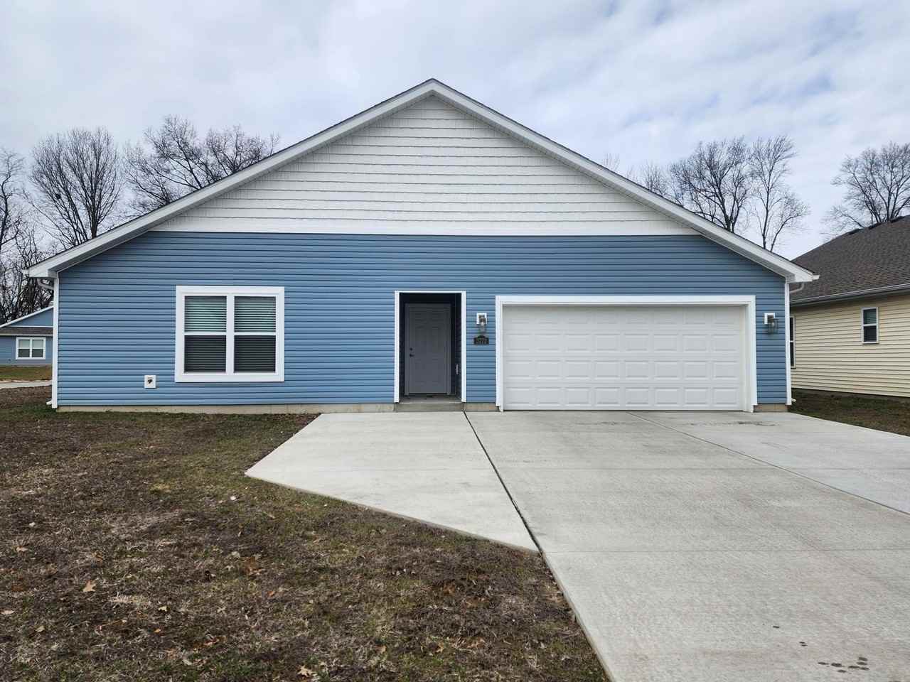 3773 Joy Cir E - Photo 2 of 19