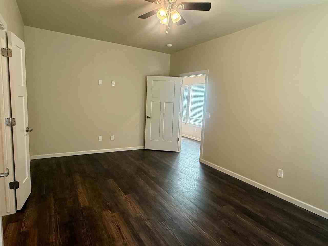 6521 Bentwood Villas Dr #B - Photo 7 of 16