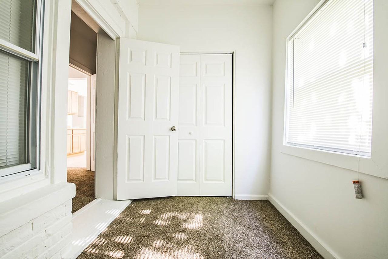 7135 S Blackstone Chicago, IL 60619 - Photo 2 of 29