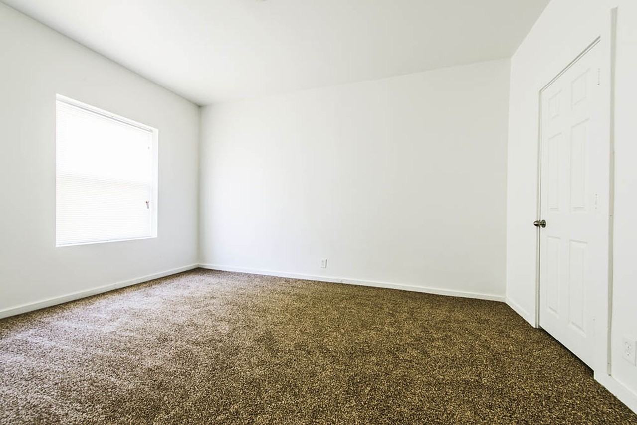 7135 S Blackstone Chicago, IL 60619 - Photo 5 of 29