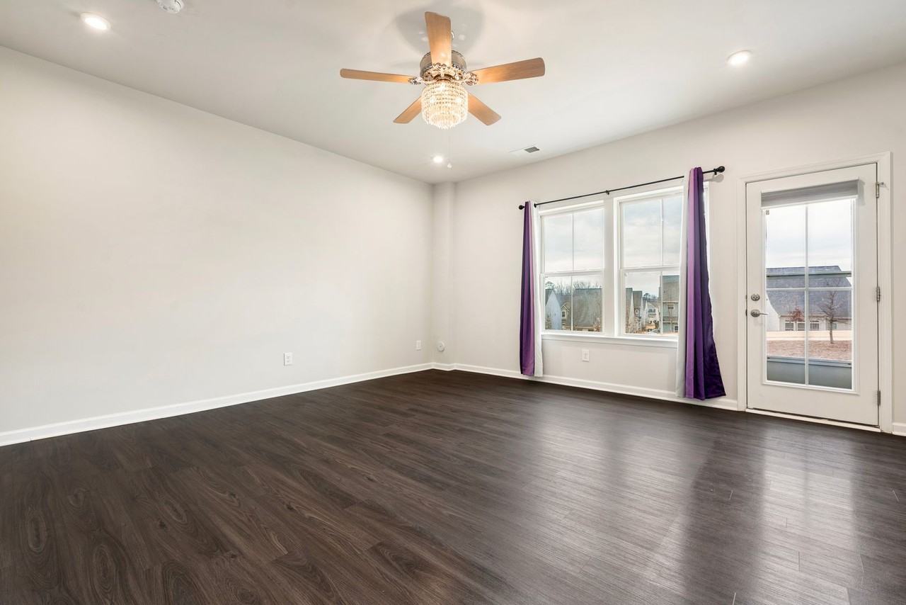 1669 Ripley Woods St - Photo 3 of 22