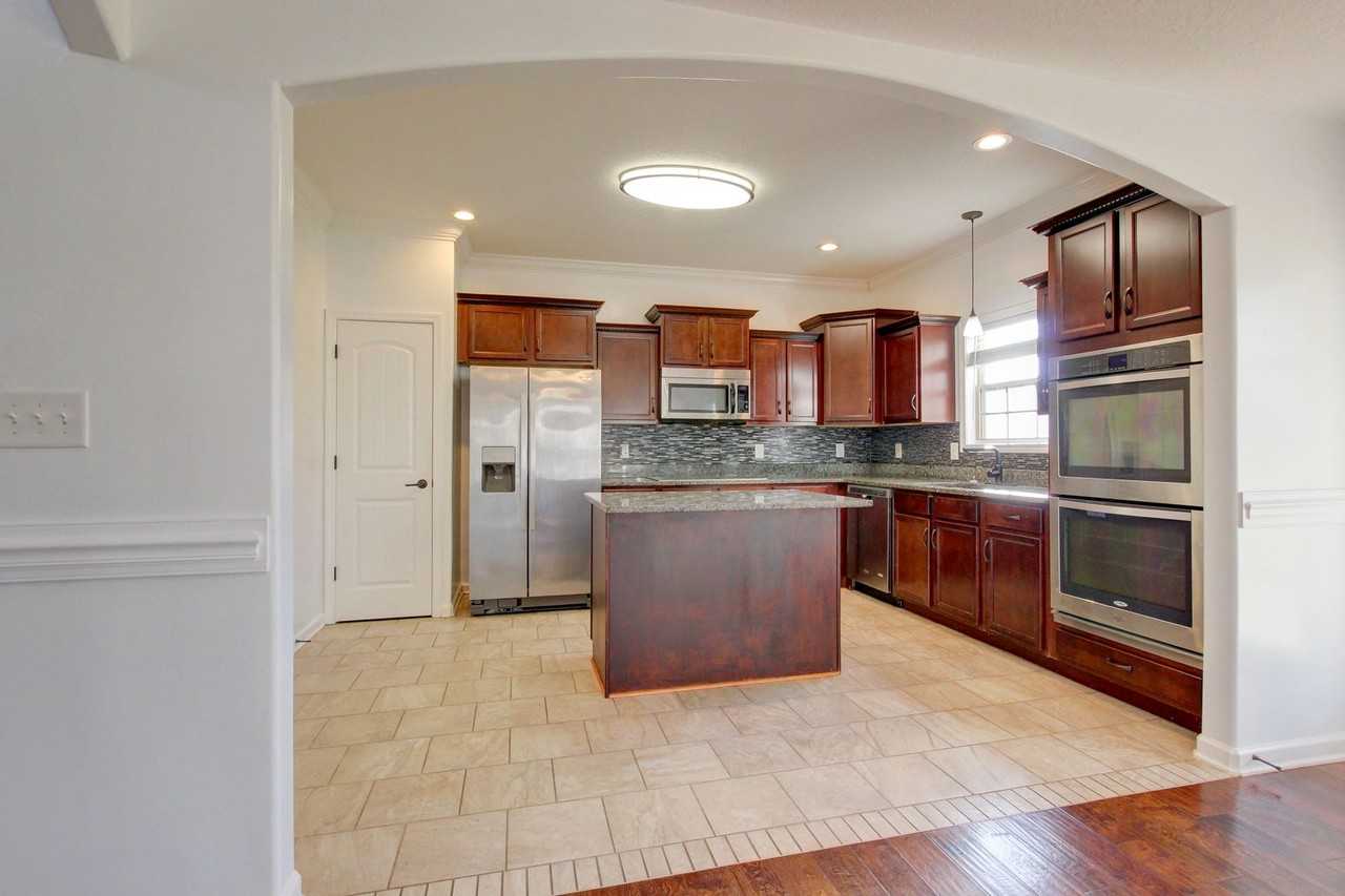 104 Raider Dr - Photo 3 of 22