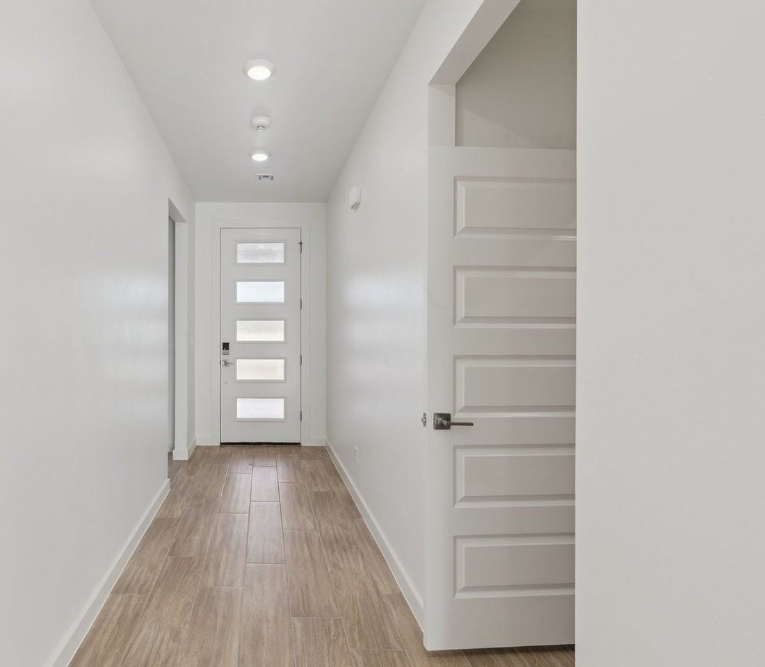 18024 Anthem Blvd - Photo 3 of 35