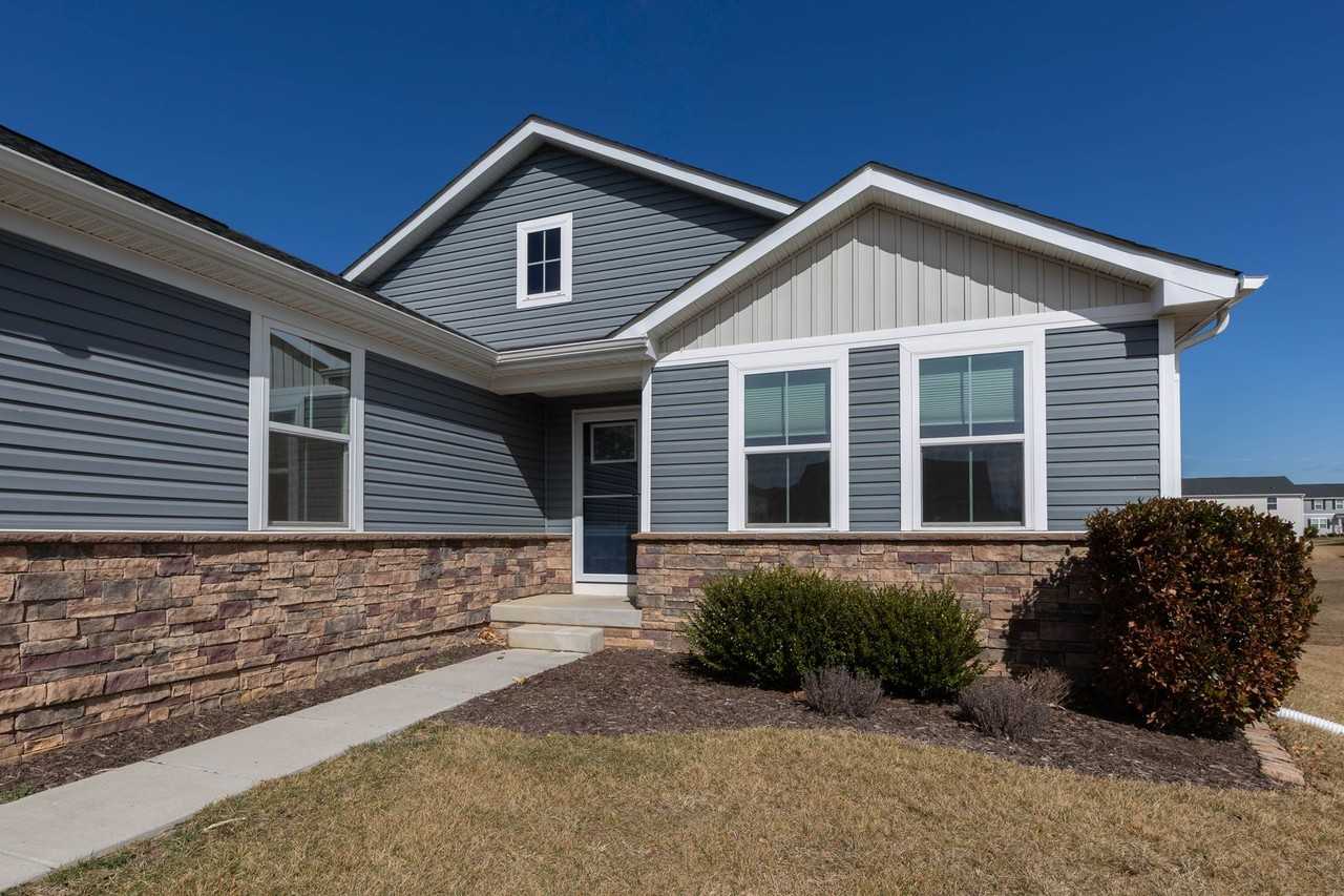 210 Eternal Way - Photo 3 of 37