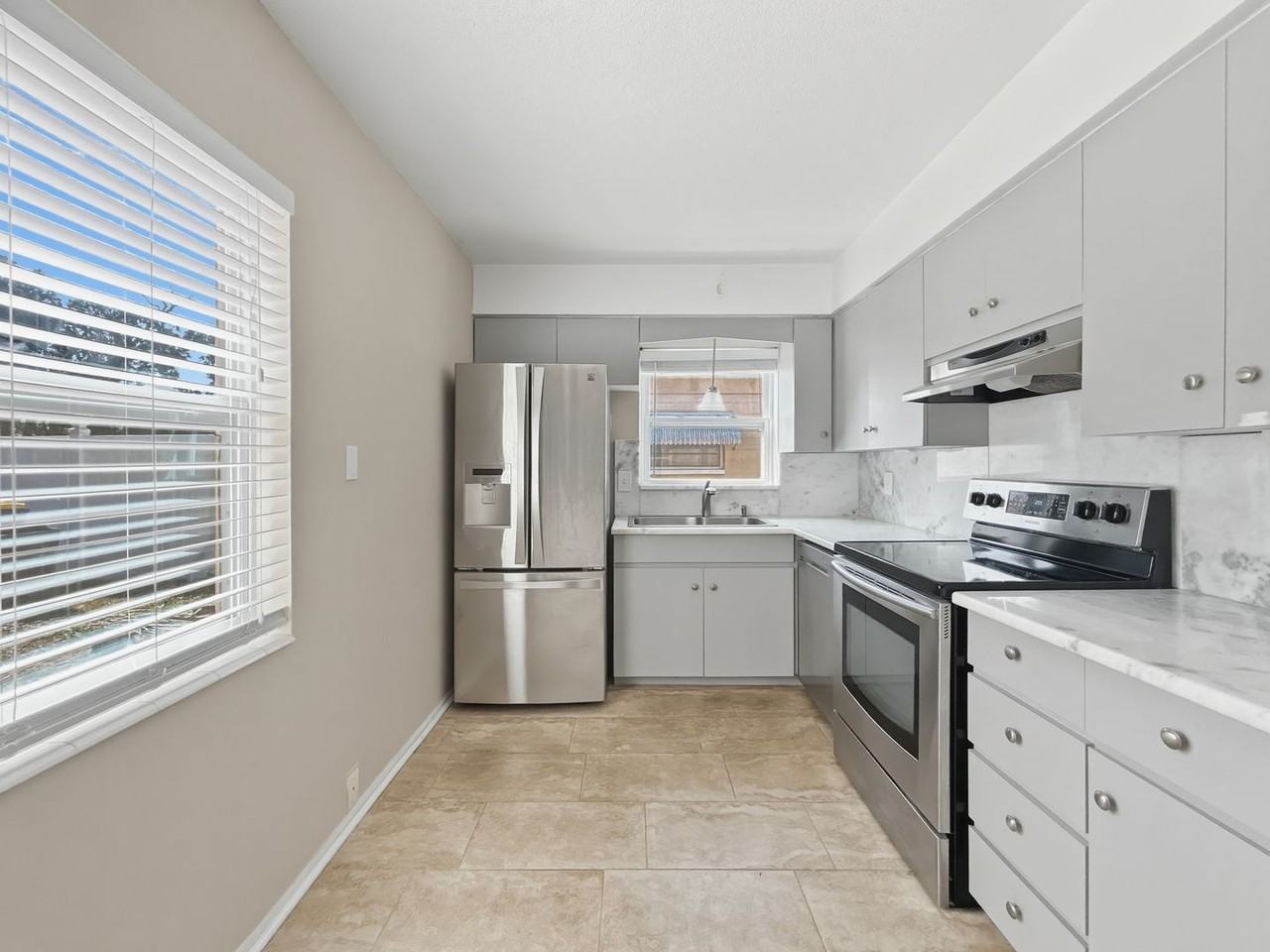 10838 87th Ave - Photo 6 of 15