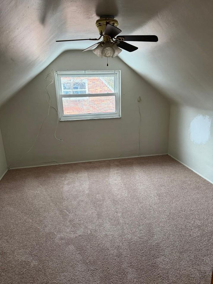 190 Anthon Dr - Photo 4 of 8