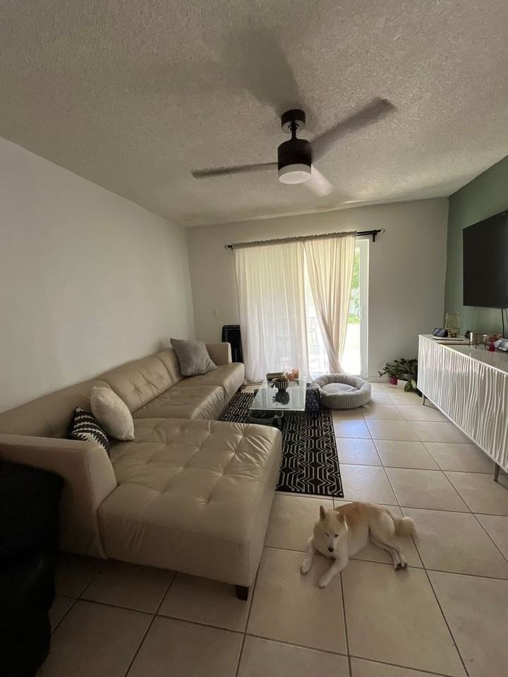 119 N Alderwood St - Photo 7 of 24