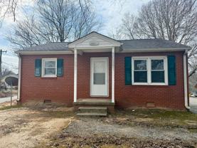 521 S Beaumont Ave - Photo 1 of 1