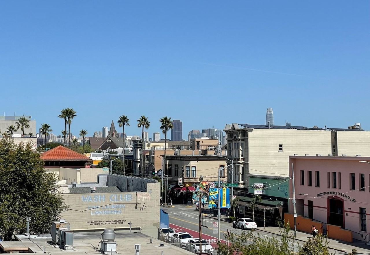 2960 Mission St - Photo 4 of 13