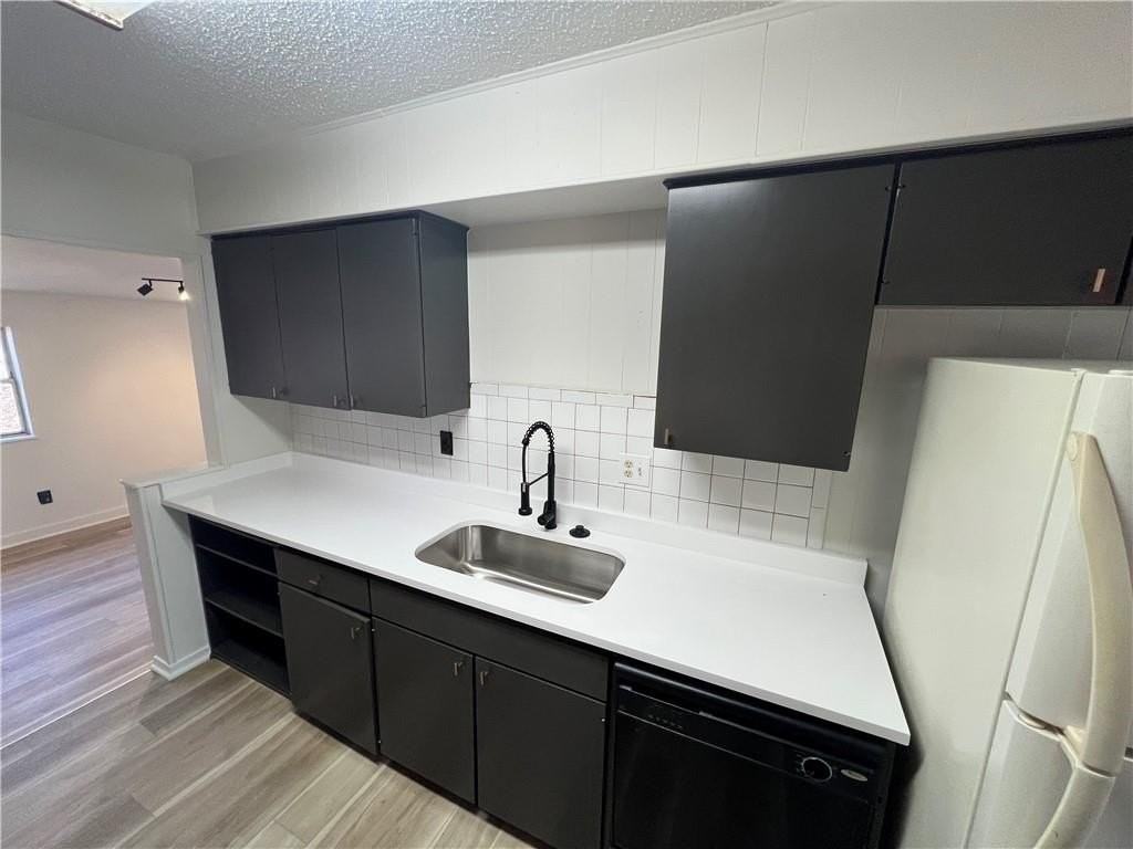 2 Lancaster Dr - Photo 2 of 9