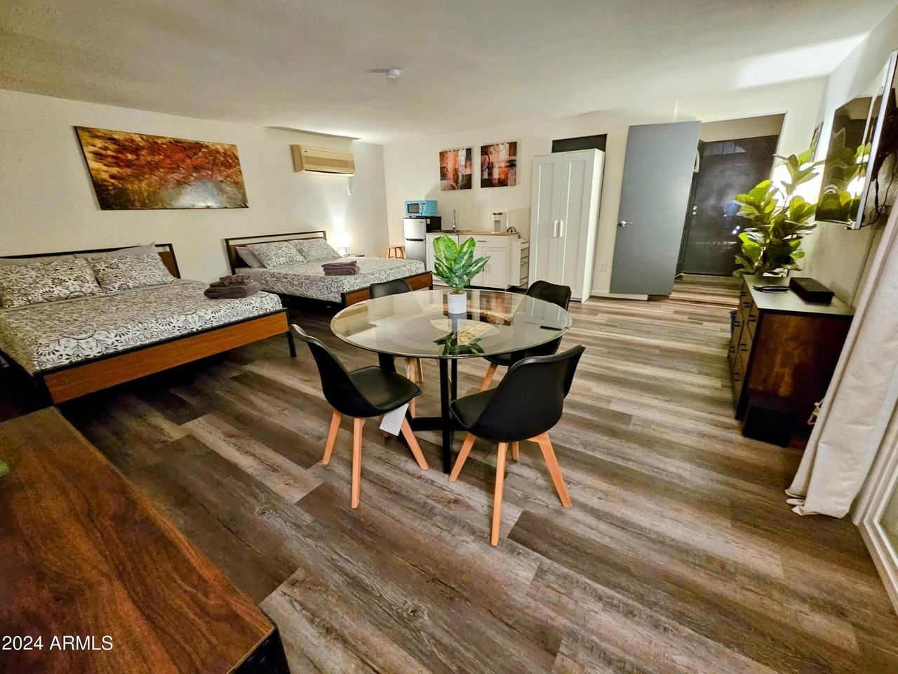 1801 N 87th Pl - Photo 7 of 50