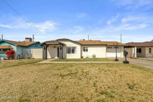 3428 W Willetta St - Photo 1 of 1