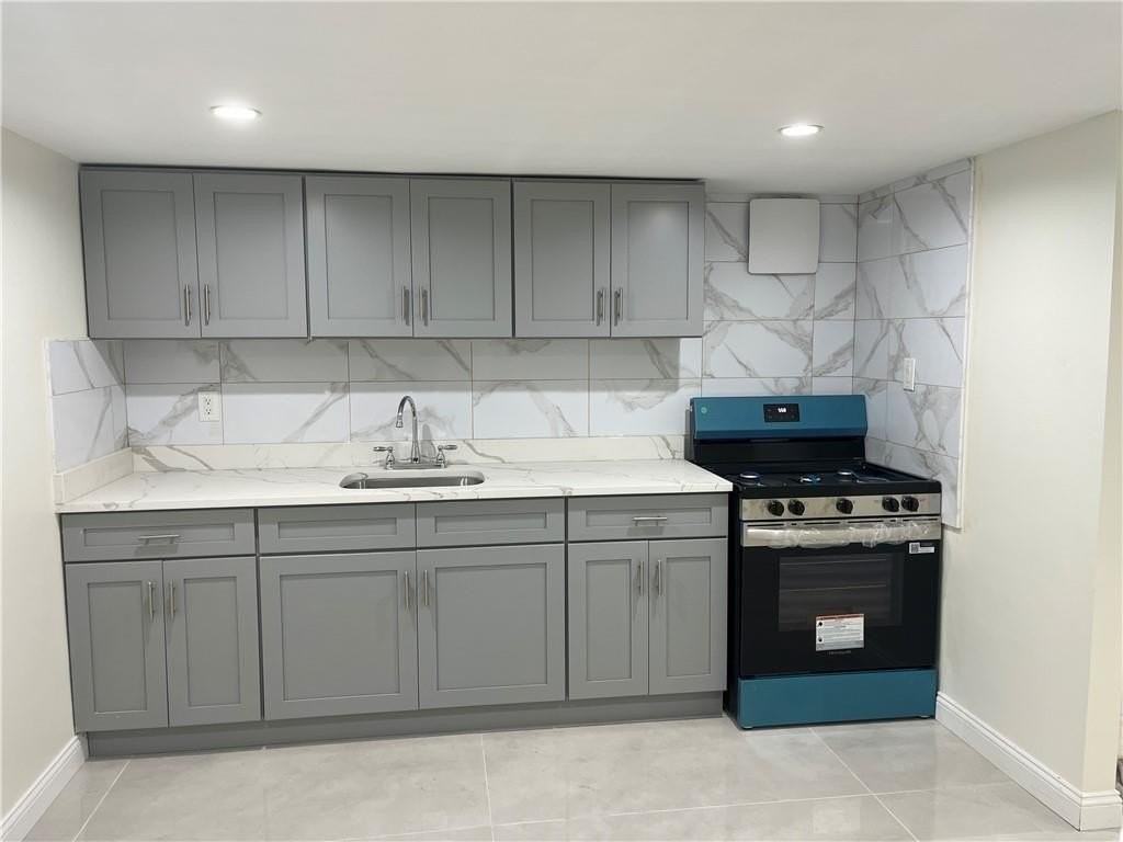 114 Emily Ave - Photo 3 of 19