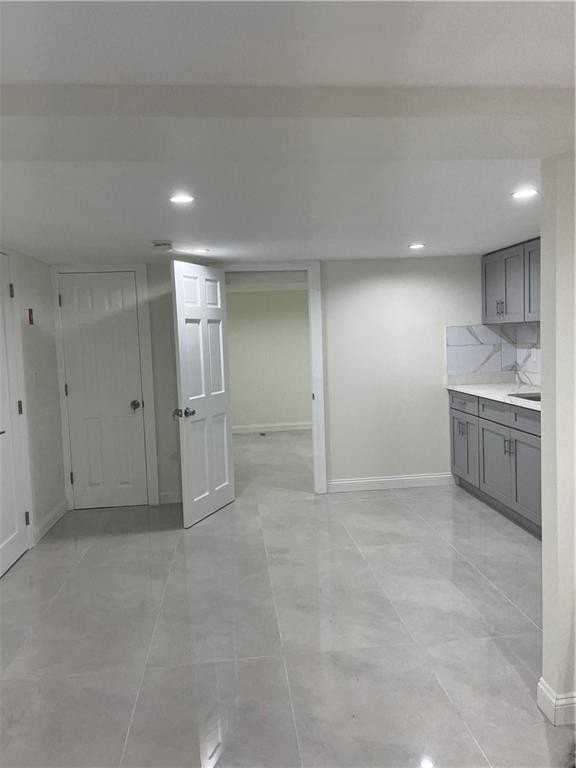 114 Emily Ave - Photo 6 of 19