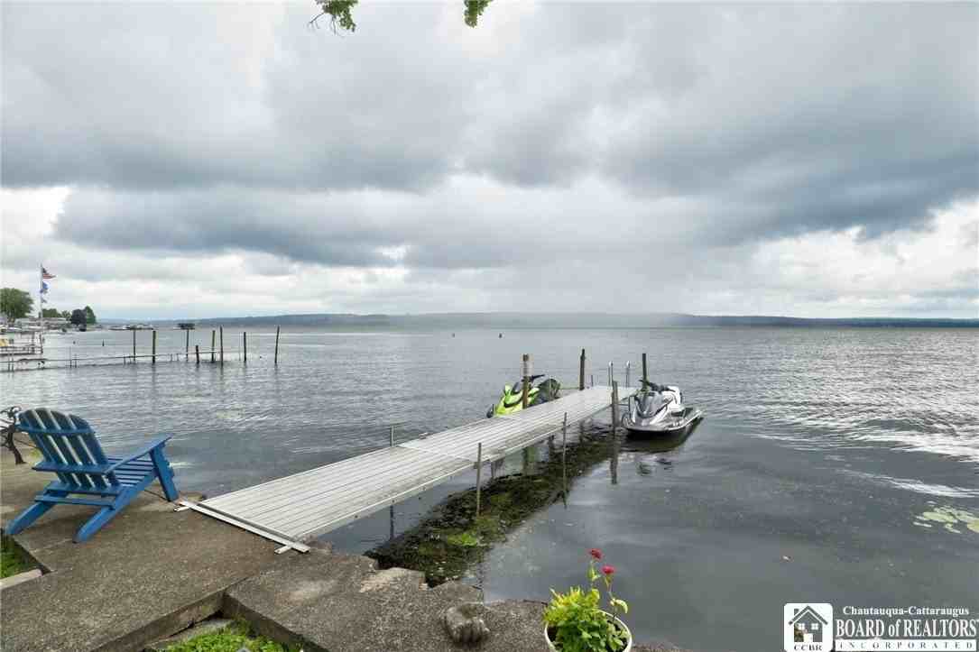 2372 Lakeside Dr - Photo 3 of 49