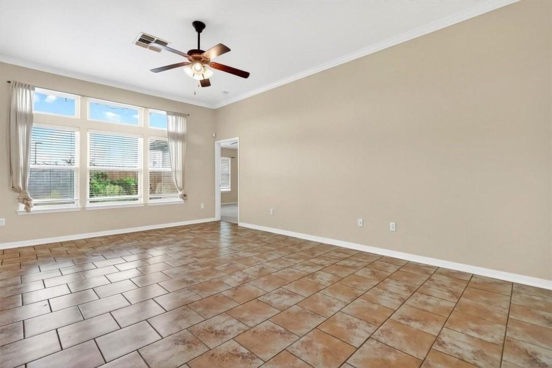 6018 Tapestry Dr - Photo 5 of 37