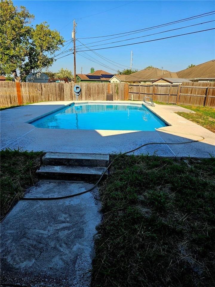 2313 Retta Dr - Photo 2 of 18