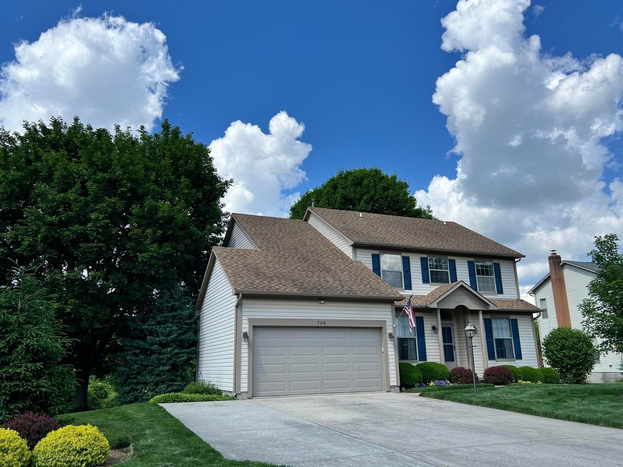 758 N Starr Dr - Photo 2 of 39