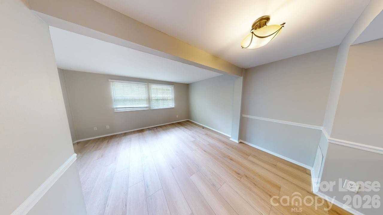 7344 Pebblestone Dr Apt C - Photo 5 of 19